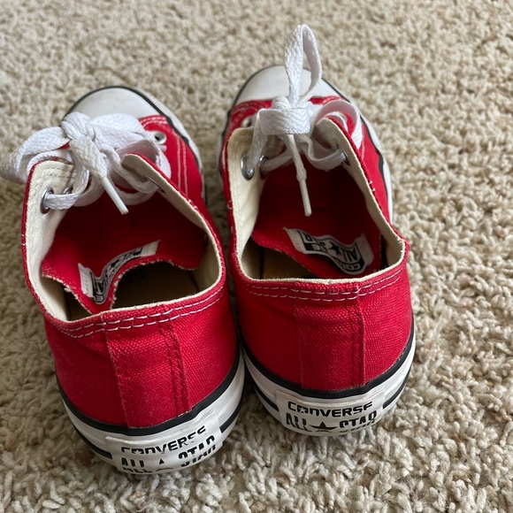 Red Converse Shoes: 4(m) 6(w) - Picture 7 of 9